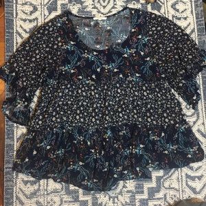 Easel Floral Swing Top